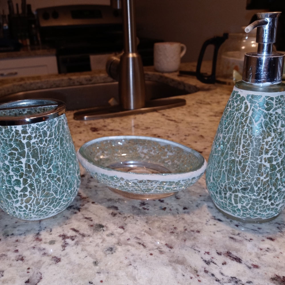 Bath set - Picture 3 of 4